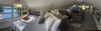 3-story waterfront haven w/ unparalleled views, Hotspring spa, watch our video! - Homestays