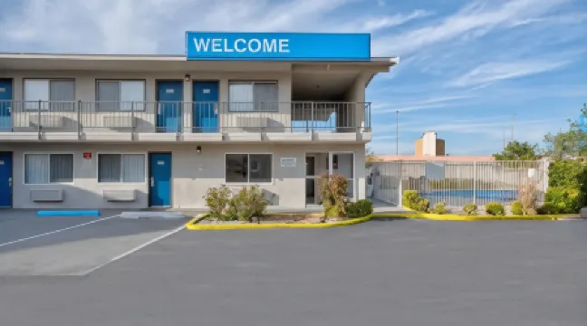 新墨西哥州阿爾伯克基市中城Studio 6