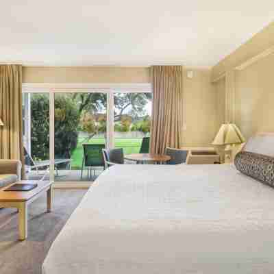 East Hampton House Resort Rooms