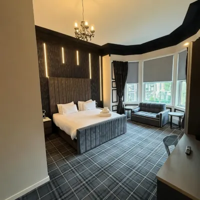 Kingsley Guest House Hotels near Gilmerton Cove
