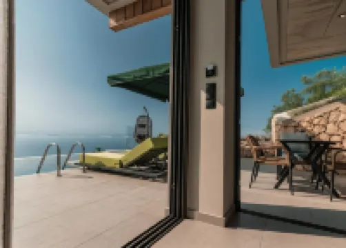 Anadeo Villas & Suites