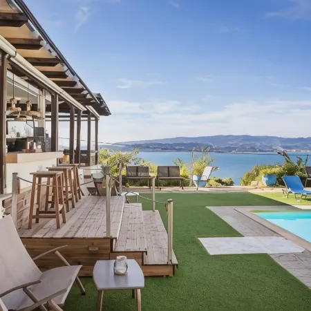 Metaxatos Apartments