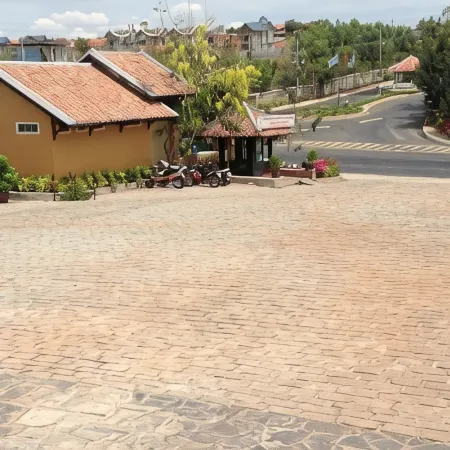 Poshanu Resort