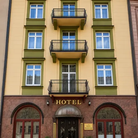 Hotel Kazimierz Отели рядом с достопримечательностью «Драгонс Ден»