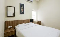 Indise Hamsa Putih 2BR House - parking