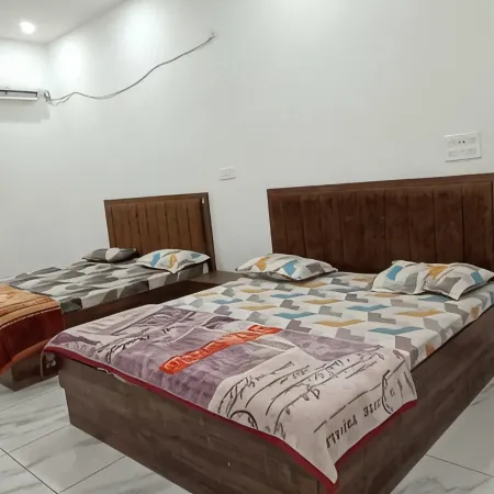Hotel Maa Karni Darbar
