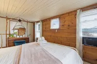Lakeview Retreat Pets Beach Boat Couples Sleeps 4 - Homestays