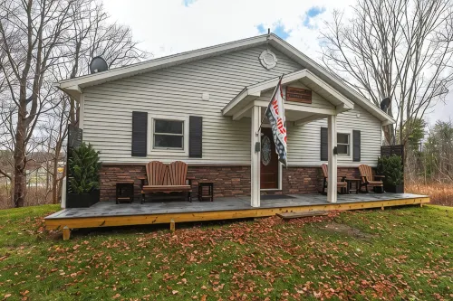 3 Bdrm Spacious Home w Game Room.  Just Minutes from Wgi & Wine Trail.