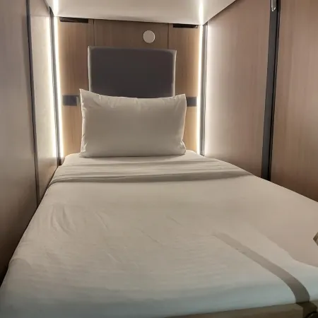Sakura Capsule Hotel Cebu