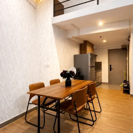 Apartment 2BR Princeton Soho mezzanine near Manhattan Mall