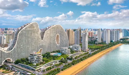 Qinhaili Holiday Beach Hotel
