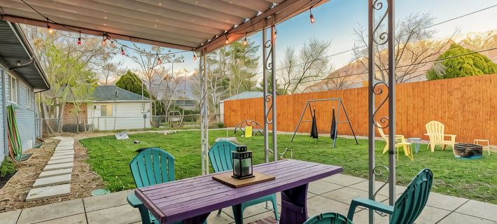 Getaway Retreat, 3 BD, 2 BATH Hotels in Orem