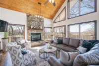 Two Homes on 160 Acres. Stocked Ponds, Firepits. Just 30 minutes from Tulsa. - 4 étoiles
