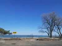 3-bedroom vacation home just a short walk to Lake Michigan