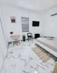 Modern & Private Apartment with Kitchen in Lehigh Acres – Independent Entry