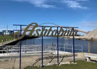 Lakeview Ashtabula, OH - 5 min to GOTL - Deck - King - Wineries - Lake Erie