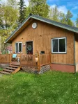Enjoy your stay at the Grizzly Inn in the quaint community of Willow Alaska! - Chalets