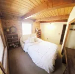 Mountain Vista Hideaway: Glamping in Your Own Private Treehouse