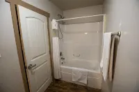 Tatogga Lake Resort - 2-Star