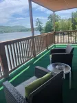 Lake Crest Inn