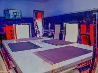 Ama Luxury Suites - Swimmingpools
