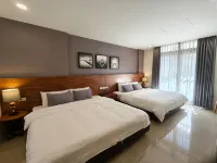 Riverbank Villa
