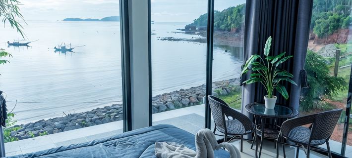Room in front of Sunset Beach 춤폰 호텔