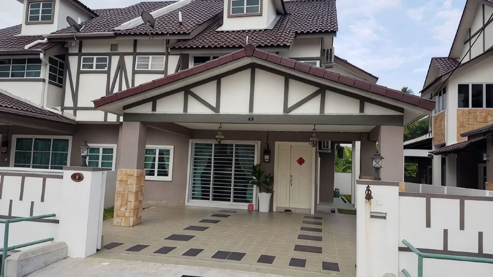 Sitiawan semi D homestay with 4 bedrooms