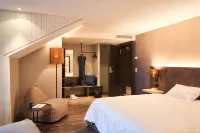 The Hey Hotel