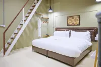 Dream Factory Hotel - balcony