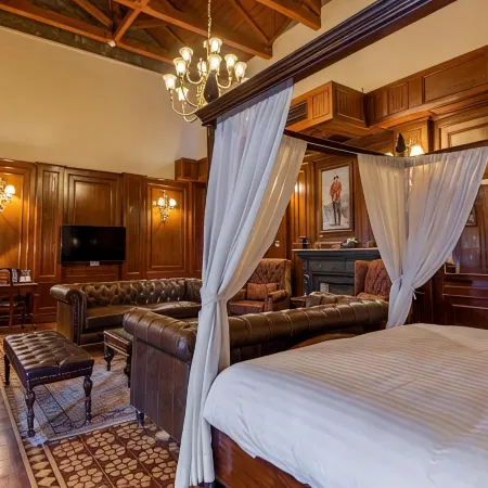 Cecil by Pearl Continental