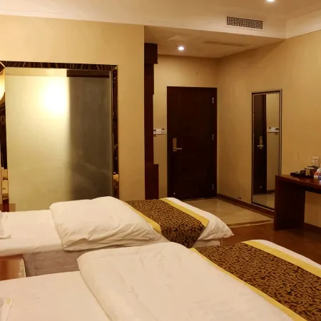 Yilong Tianli Hotel