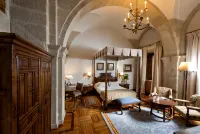 Parador de Santiago - Hostal Dos Reis Catolicos Hotels in 