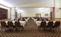 AmericInn by Wyndham la Crosse Riverfront Conference Center