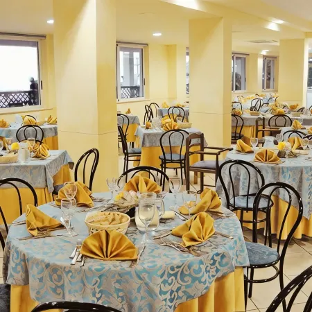 Panorama Apartments Hotele w: Scalea