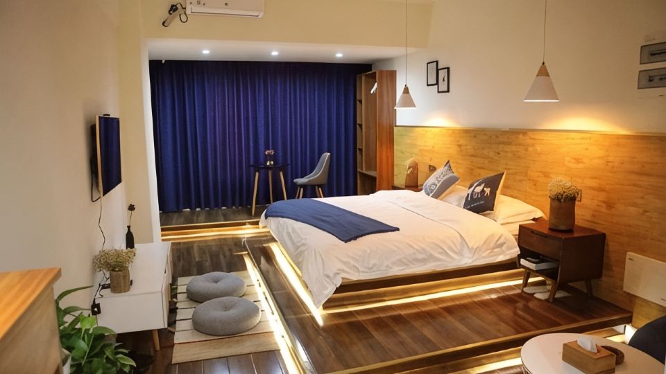 Roman Time Art Apartment Hotel