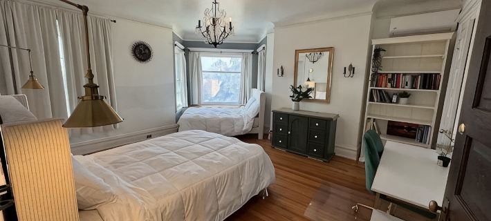 6 BR, 4 BA Mansion Close to the City Hotels in Yonkers