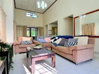 Melaka Afamosa Villa with Private Pool for 10 pax D'Faro 789 by BeeStay