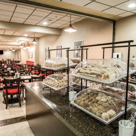 Clarion Inn & Suites Miami International Airport