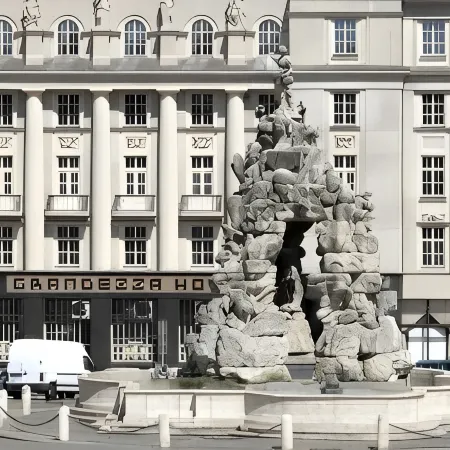 Grandezza Hotel Luxury Palace
