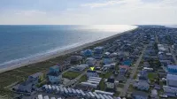 Sea la VIE 3 Bedroom Home by RedAwning - parking