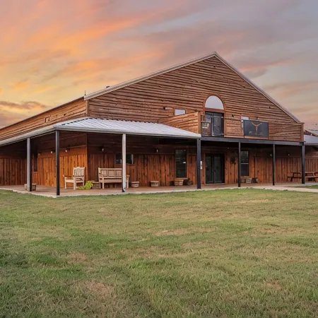 Cozy Darlin' Suite on the River