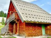 Chalet Joue du loup - 6/7 pers Hotels in Le Devoluy