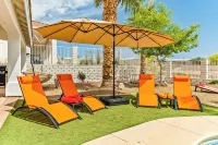 The Golden Oasis : Pool & Game Room 4BDRM 3BATH 12BED