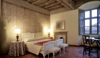 Castello la Rocchetta - Inns
