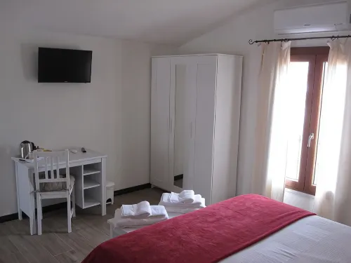 Bomarosa Rooms