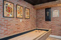 Lakefront + Hiking Trail + Huge Family Friendly House + Near Ark Encounter - 4성급