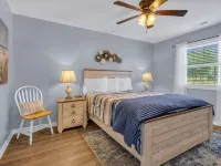 1st floor 2bd 2bath condo, just a quick 6-min drive to Broadway at Myrtle Beach Hotels in Carolina Forest