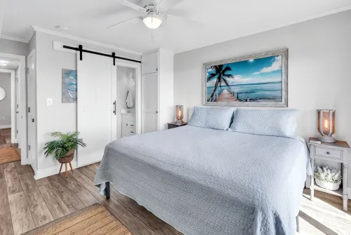 Direct Oceanfront condo in Cherry Grove - 4-Star