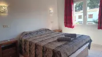 HOUSE WITH COMMUNITY POOL 1KM FROM EMPURIES BEACHES - Wifi